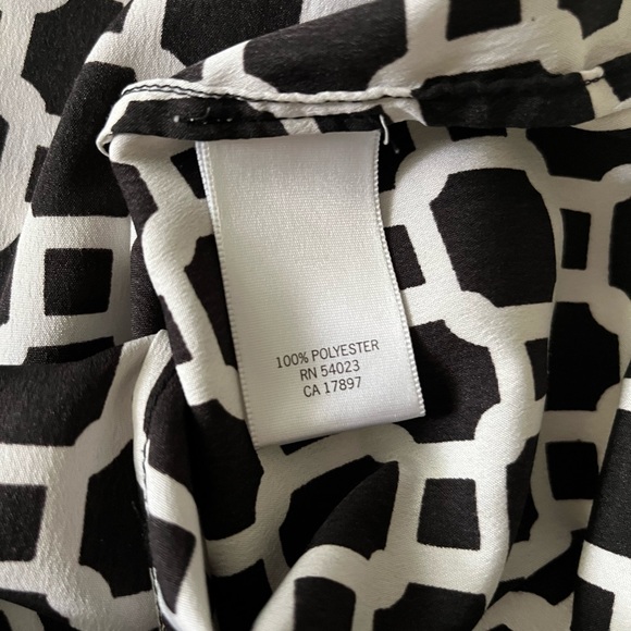 Banana Republic Sleeveless Top Size Small - Picture 4 of 4